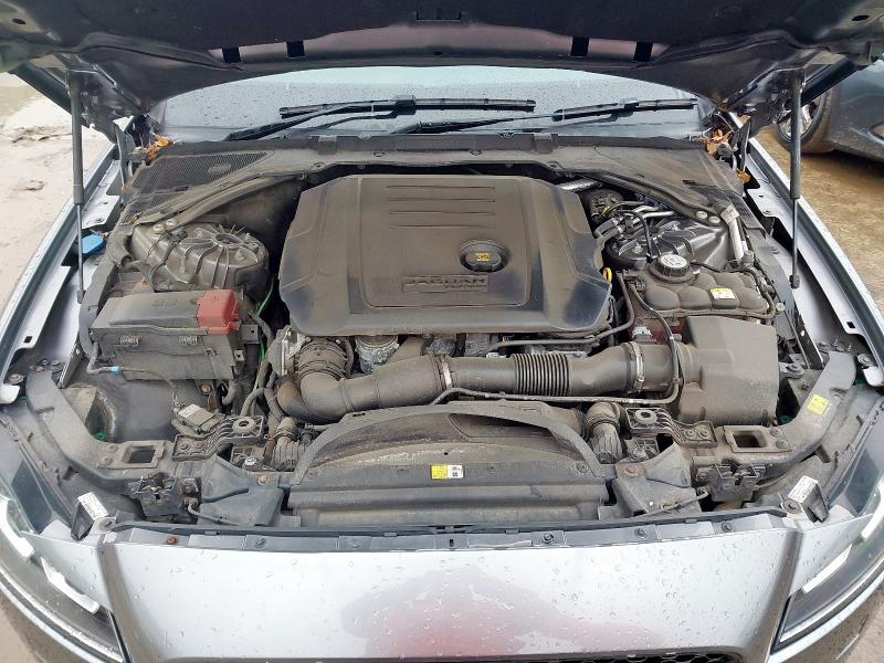 2019 JAGUAR XF 2.0D [180] CHEQUERED FLAG 5DR AUTO AWD