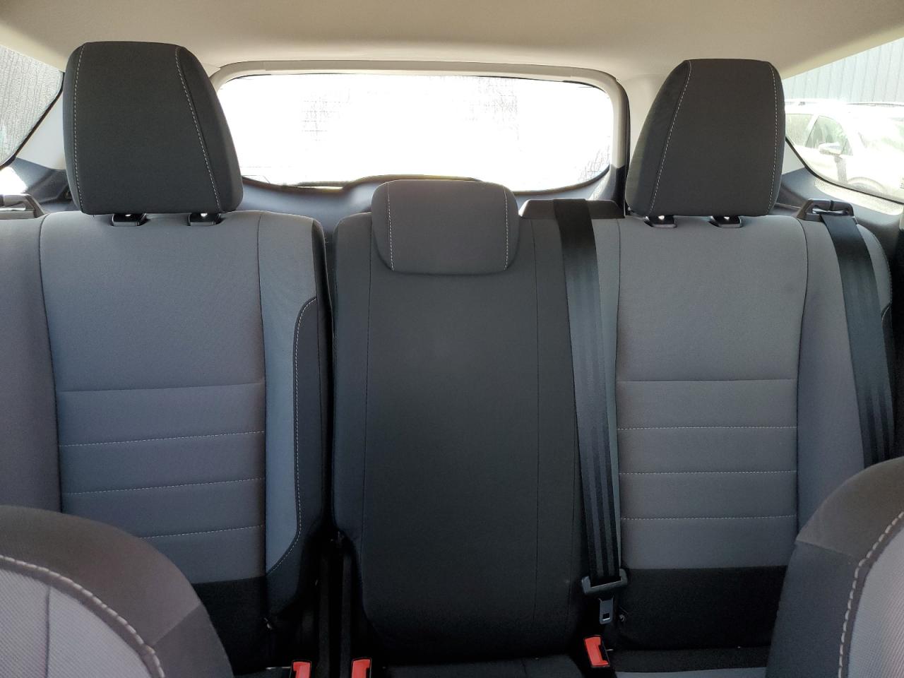 2017 Ford Escape S VIN: 1FMCU0F76HUB37126 Lot: 91829365