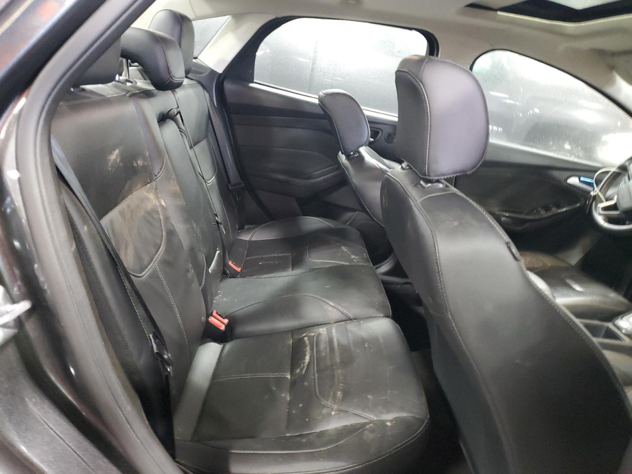 2017 Ford Focus Titanium VIN: 1FADP3J20HL238784 Lot: 92239965