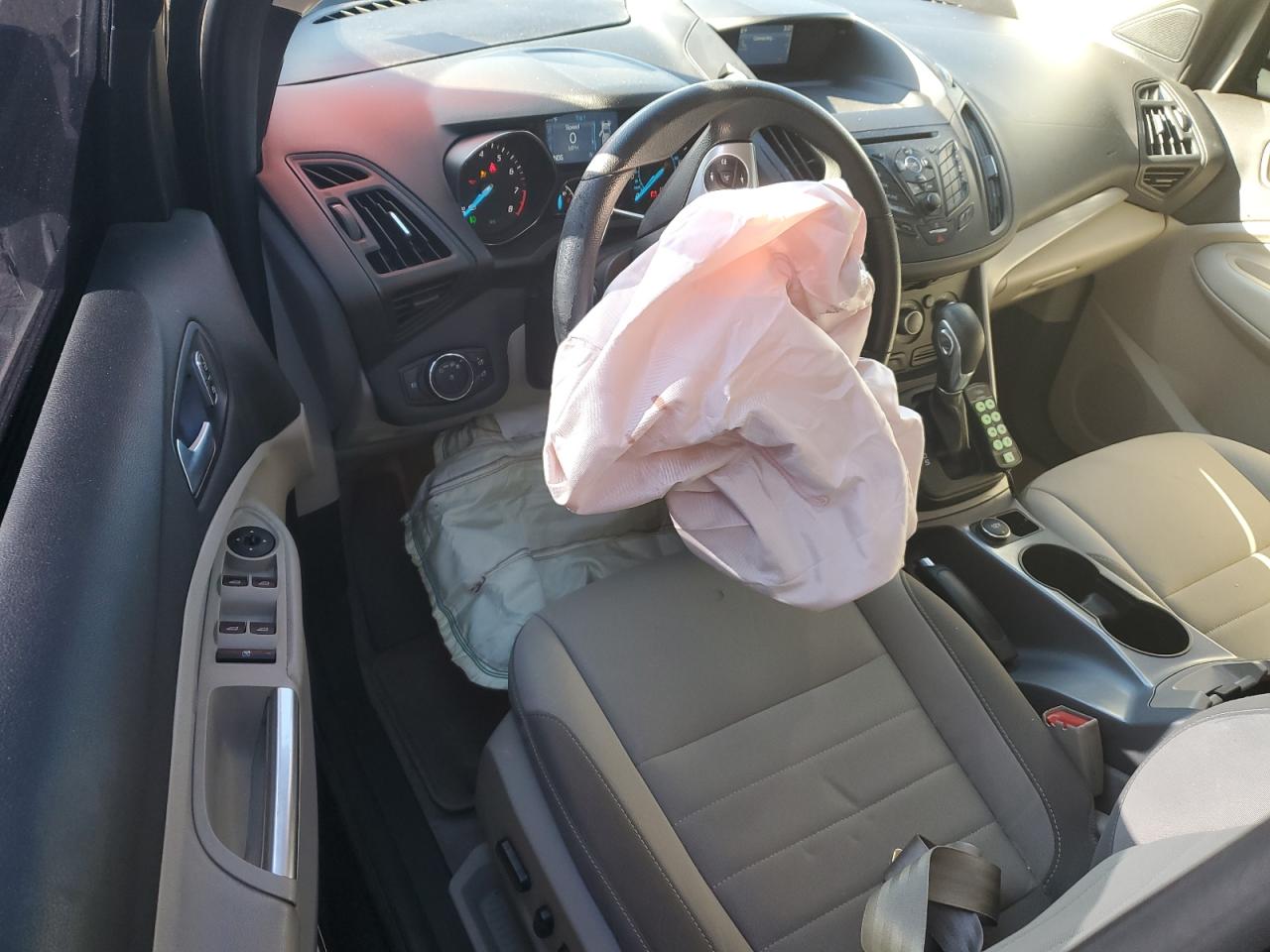 2015 Ford Escape Se VIN: 1FMCU0G72FUA23572 Lot: 93216535