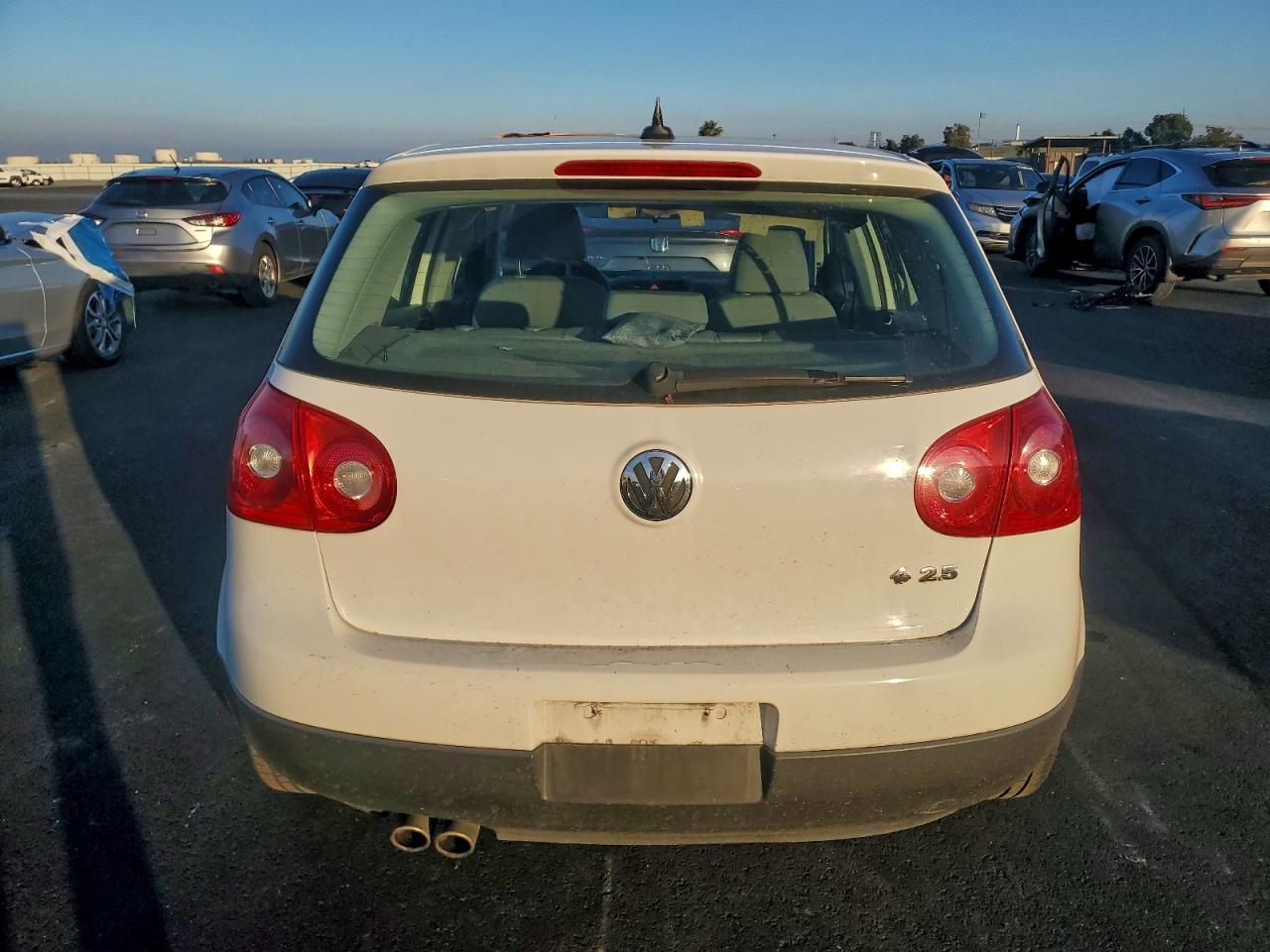 2008 Volkswagen Rabbit VIN: WVWDB71K18W325656 Lot: 93886415