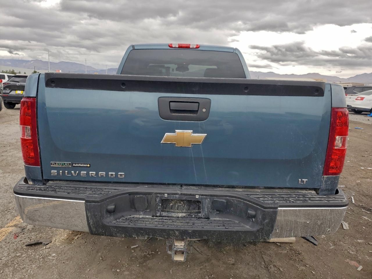 2011 Chevrolet Silverado C1500 Lt VIN: 1GCRCSE09BZ338109 Lot: 93714295