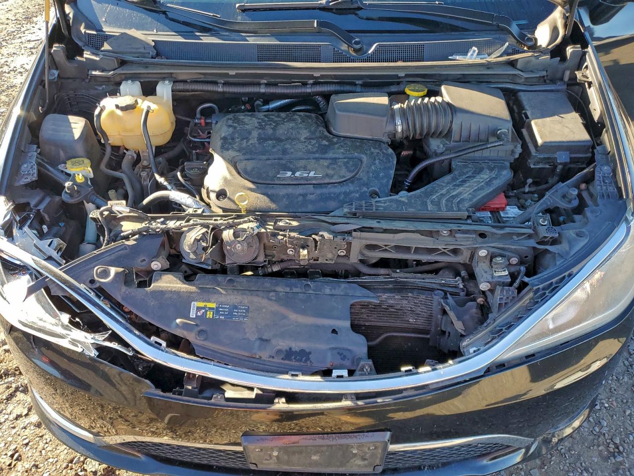 2017 Chrysler Pacifica Touring L VIN: 2C4RC1BG0HR778153 Lot: 94271645