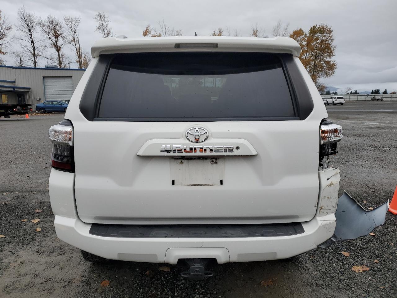 2015 Toyota 4Runner Sr5/Sr5 Premium VIN: JTEBU5JRXF5273509 Lot: 92170165