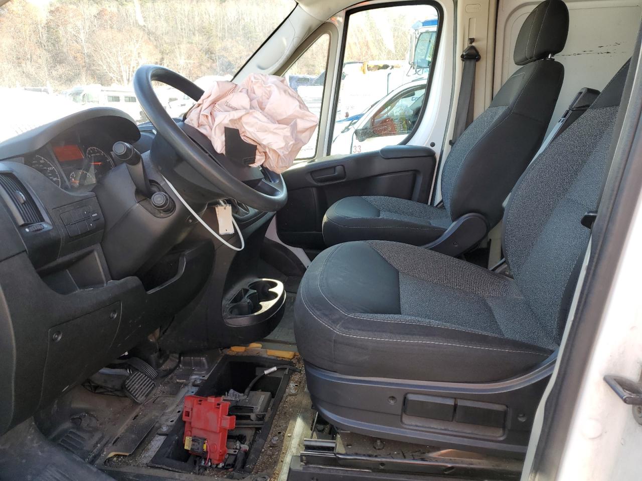 2021 Ram Promaster 2500 Delivery Van VIN: 3C6LRVDG4ME512355 Lot: 90935905