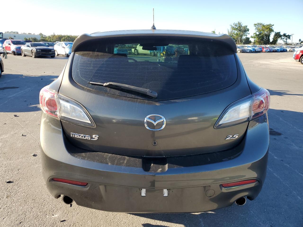 2011 Mazda 3 S VIN: JM1BL1K63B1361811 Lot: 92651165