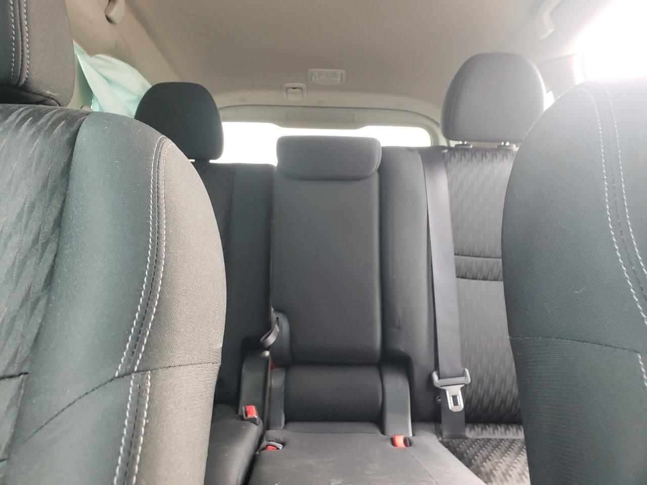 2018 Nissan Rogue S VIN: KNMAT2MT8JP500220 Lot: 92643465