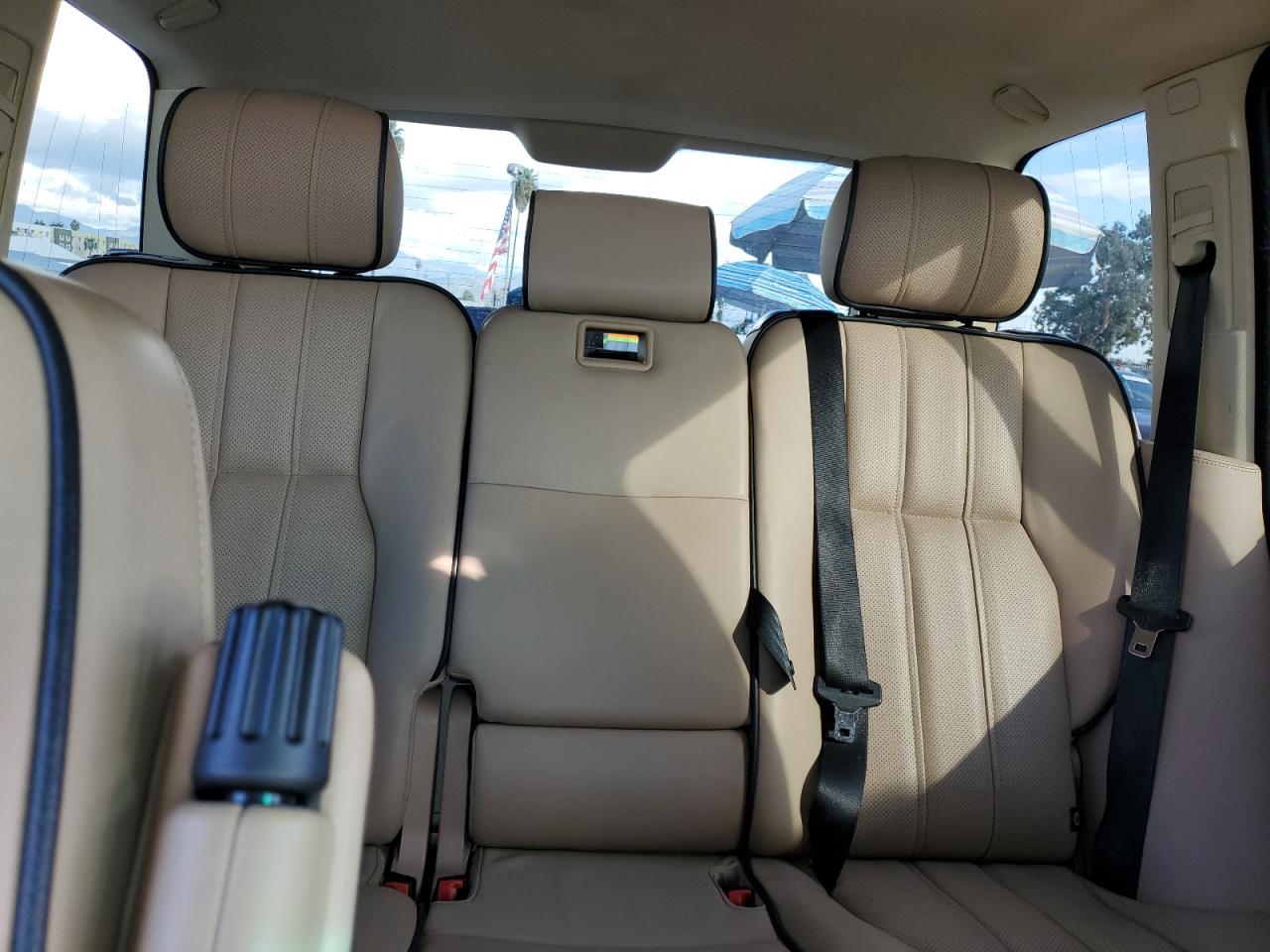 2010 Land Rover Range Rover Hse Luxury VIN: SALMF1D49AA311644 Lot: 93333125