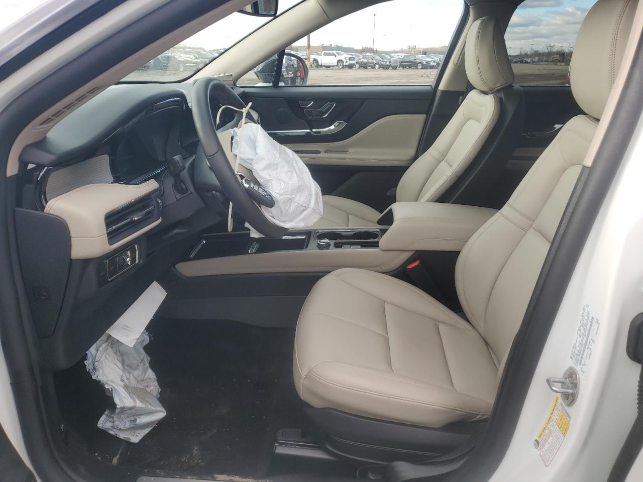 2025 Lincoln Corsair Premiere VIN: 5LMCJ1DA5SUL21748 Lot: 92332655