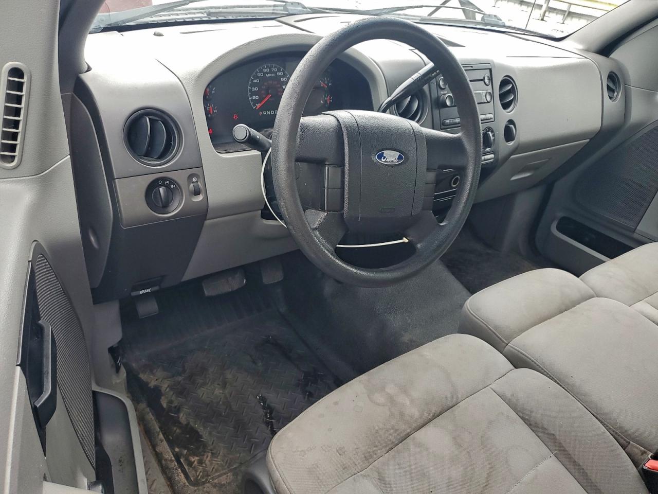 2006 Ford F150 VIN: 1FTRF12256KD87927 Lot: 92923125