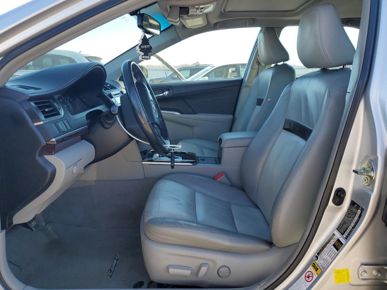 2014 Toyota Camry L VIN: 4T4BF1FKXER384778 Lot: 91929885