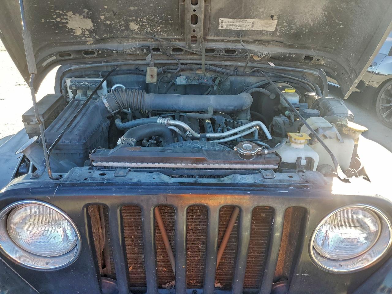 2000 Jeep Wrangler / Tj Sport VIN: 1J4FA49S5YP722998 Lot: 94358885
