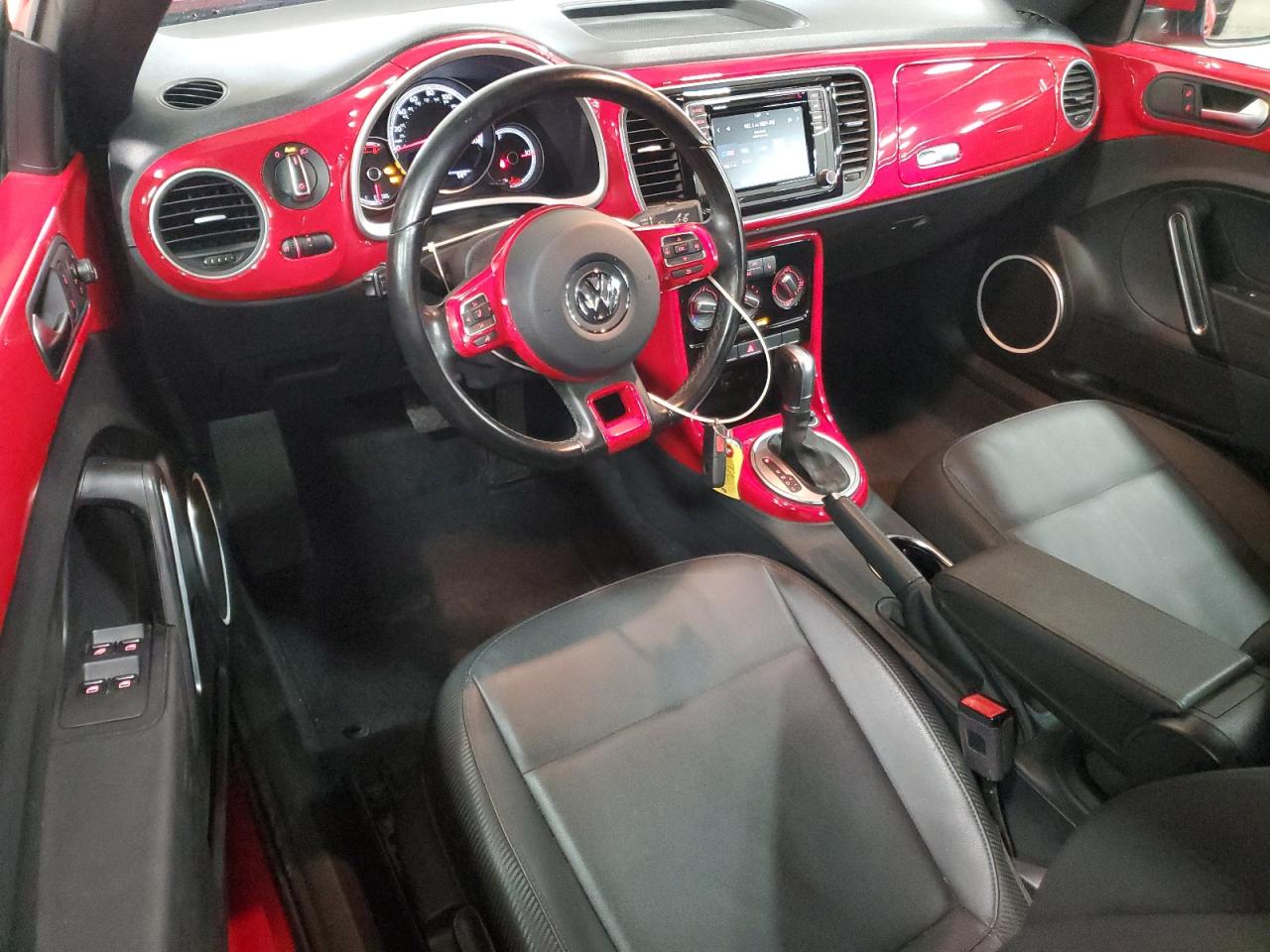 2018 Volkswagen Beetle S VIN: 3VW5DAATXJM516614 Lot: 93947665