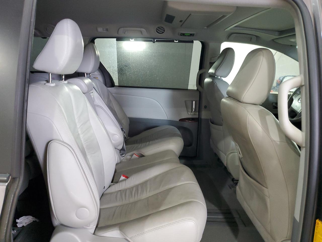 2012 Toyota Sienna Xle VIN: 5TDYK3DC9CS194175 Lot: 92169005