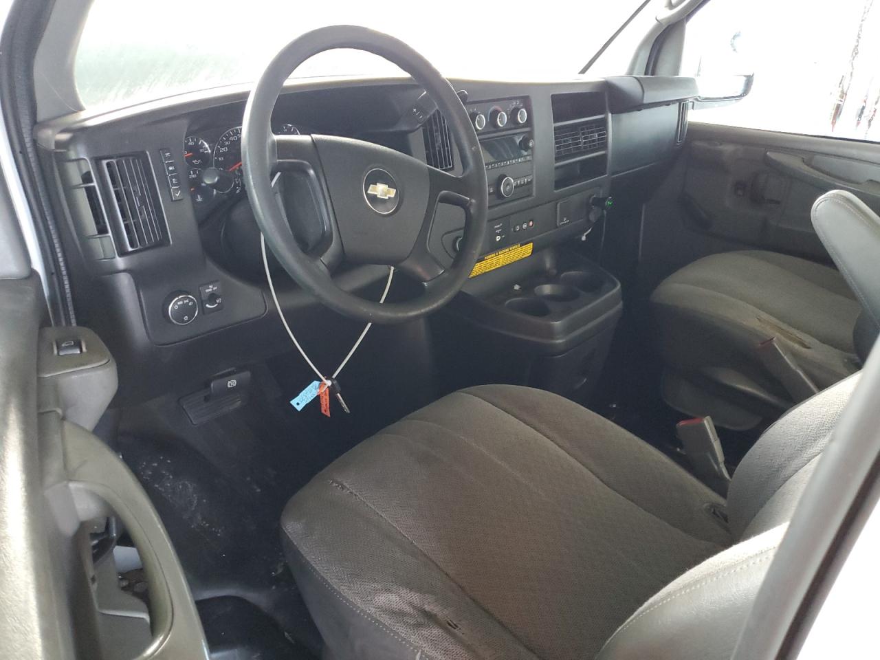 2015 Chevrolet Express 2500 Cargo Delivery Van VIN: 1GCWGFCF7F1187622 Lot: 92937575