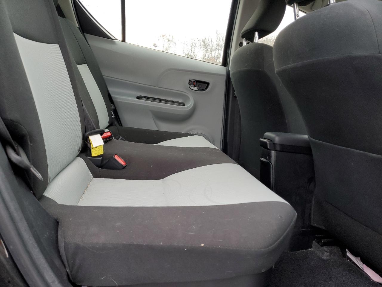 2013 Toyota Prius C VIN: JTDKDTB32D1543257 Lot: 91866565