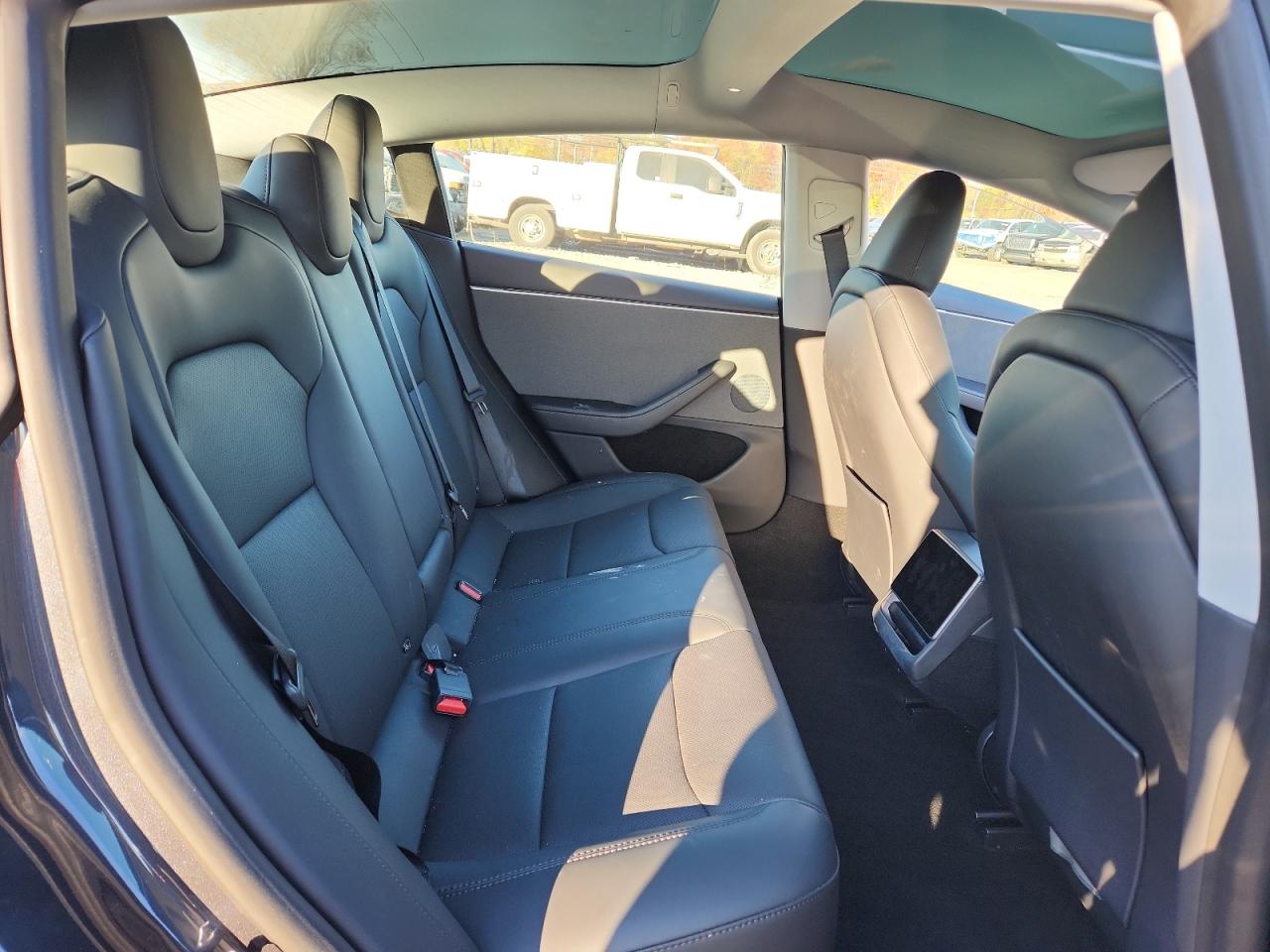 2025 Tesla Model 3 VIN: 5YJ3E1EA7SF970292 Lot: 90986945