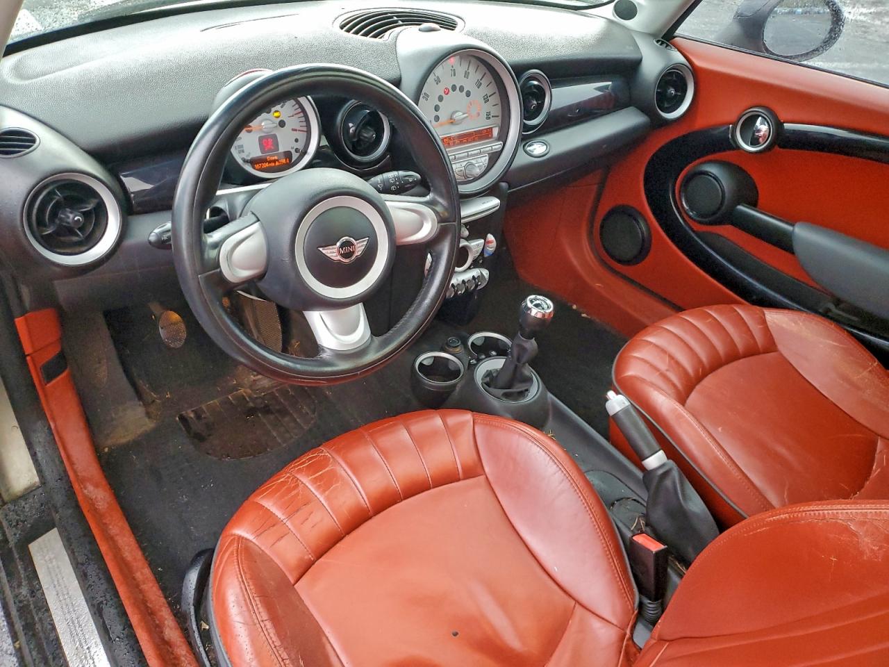 2008 Mini Cooper VIN: WMWMF335X8TU69368 Lot: 94354245