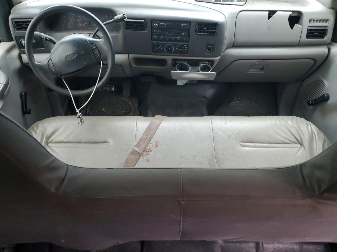 2000 Ford F550 Super Duty VIN: 1FDAW56F3YEB77471 Lot: 90462095