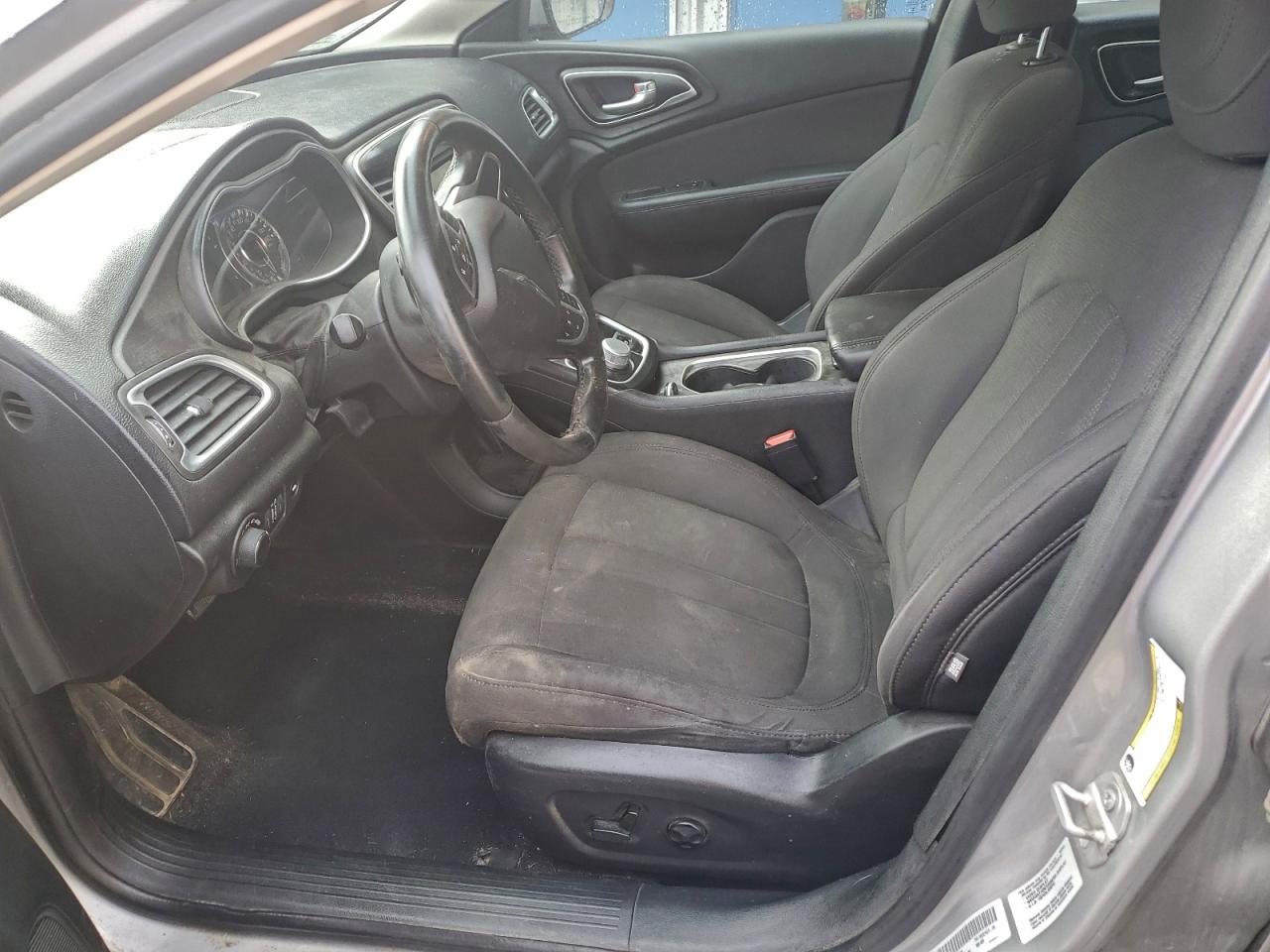 2015 Chrysler 200 Limited VIN: 1C3CCCAB5FN689099 Lot: 94724975