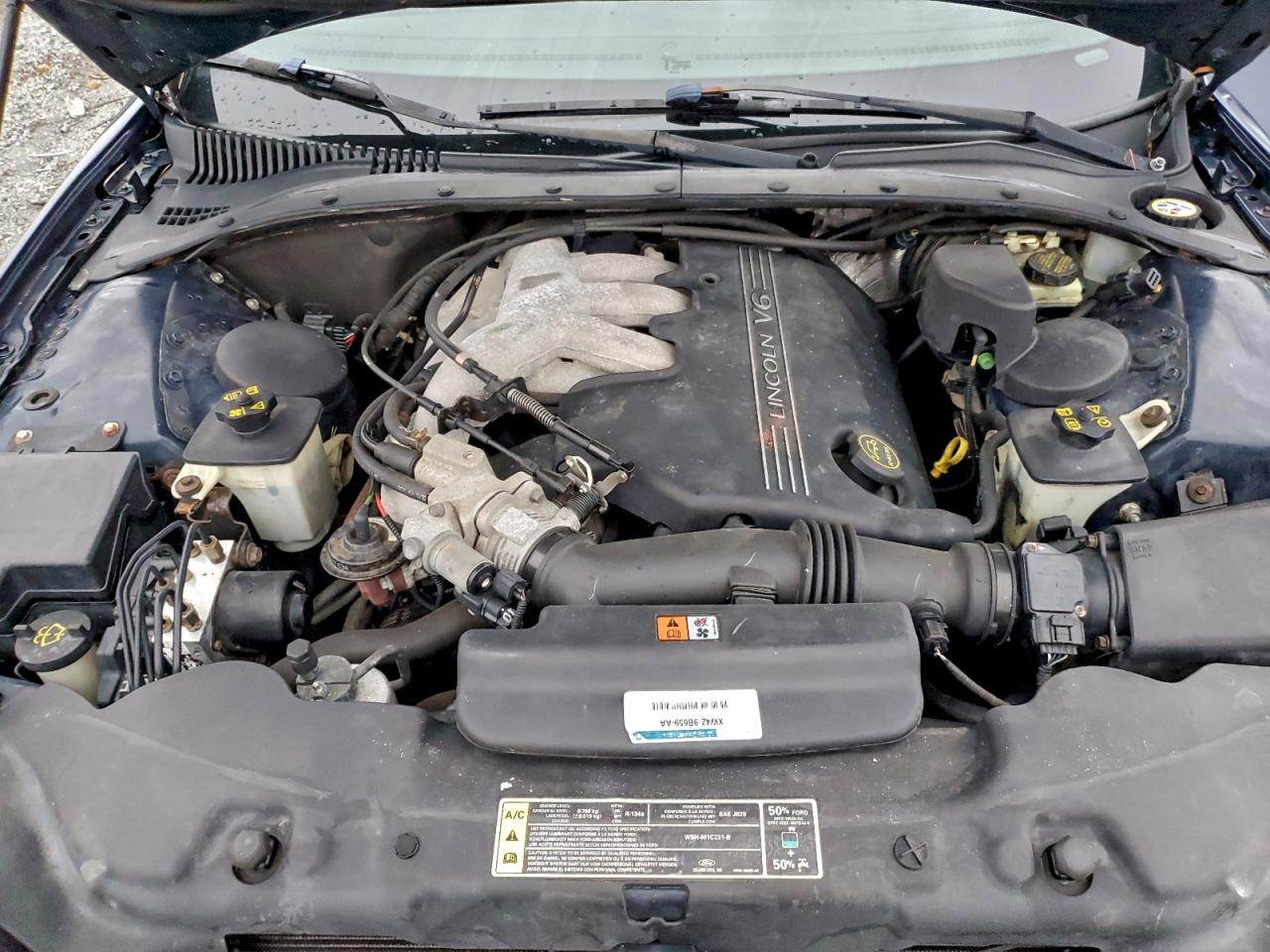 2001 Lincoln Ls VIN: 1LNHM86S81Y670781 Lot: 94555445