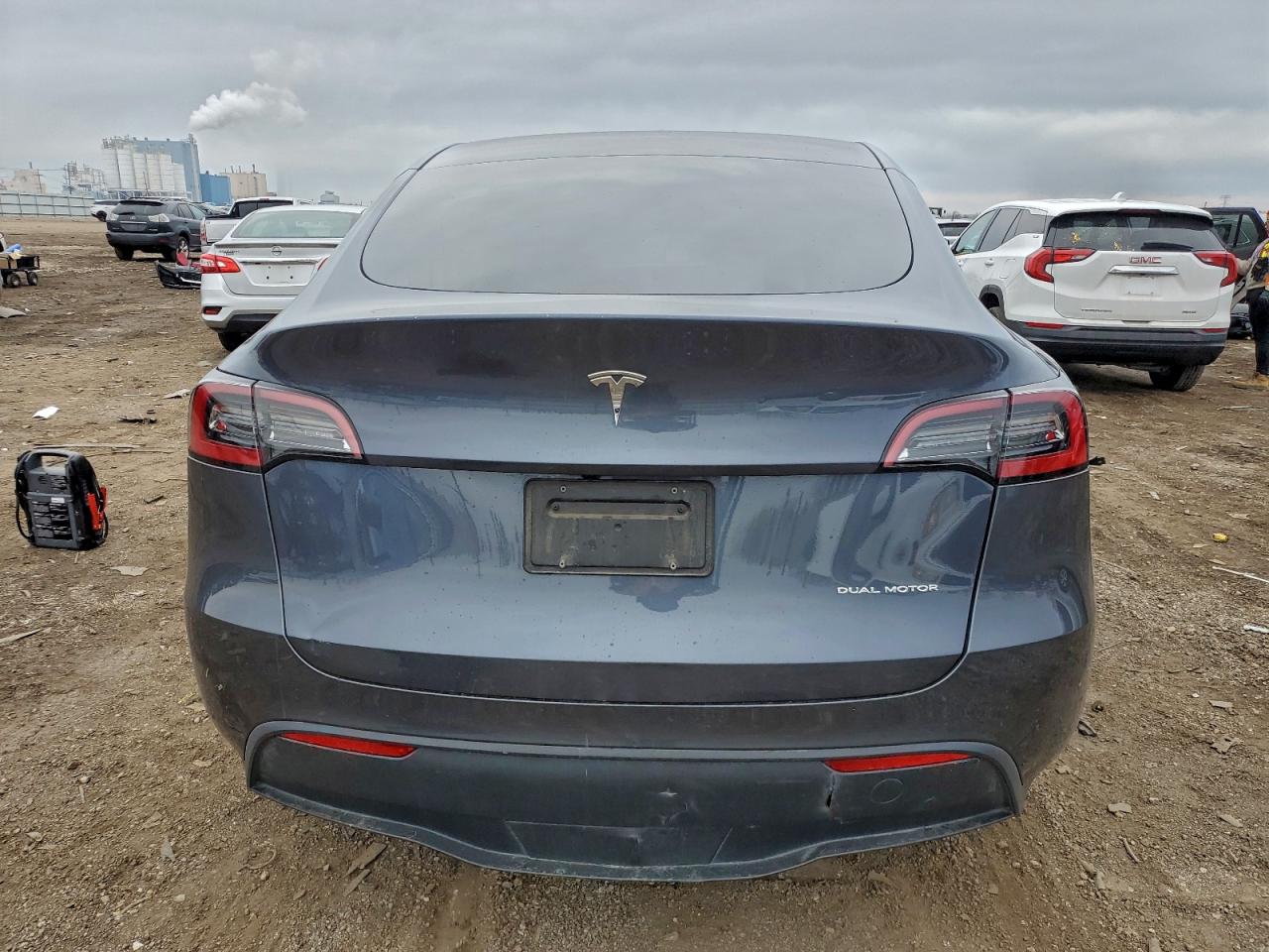 2023 Tesla Model Y VIN: 7SAYGAEE9PF750911 Lot: 94286175