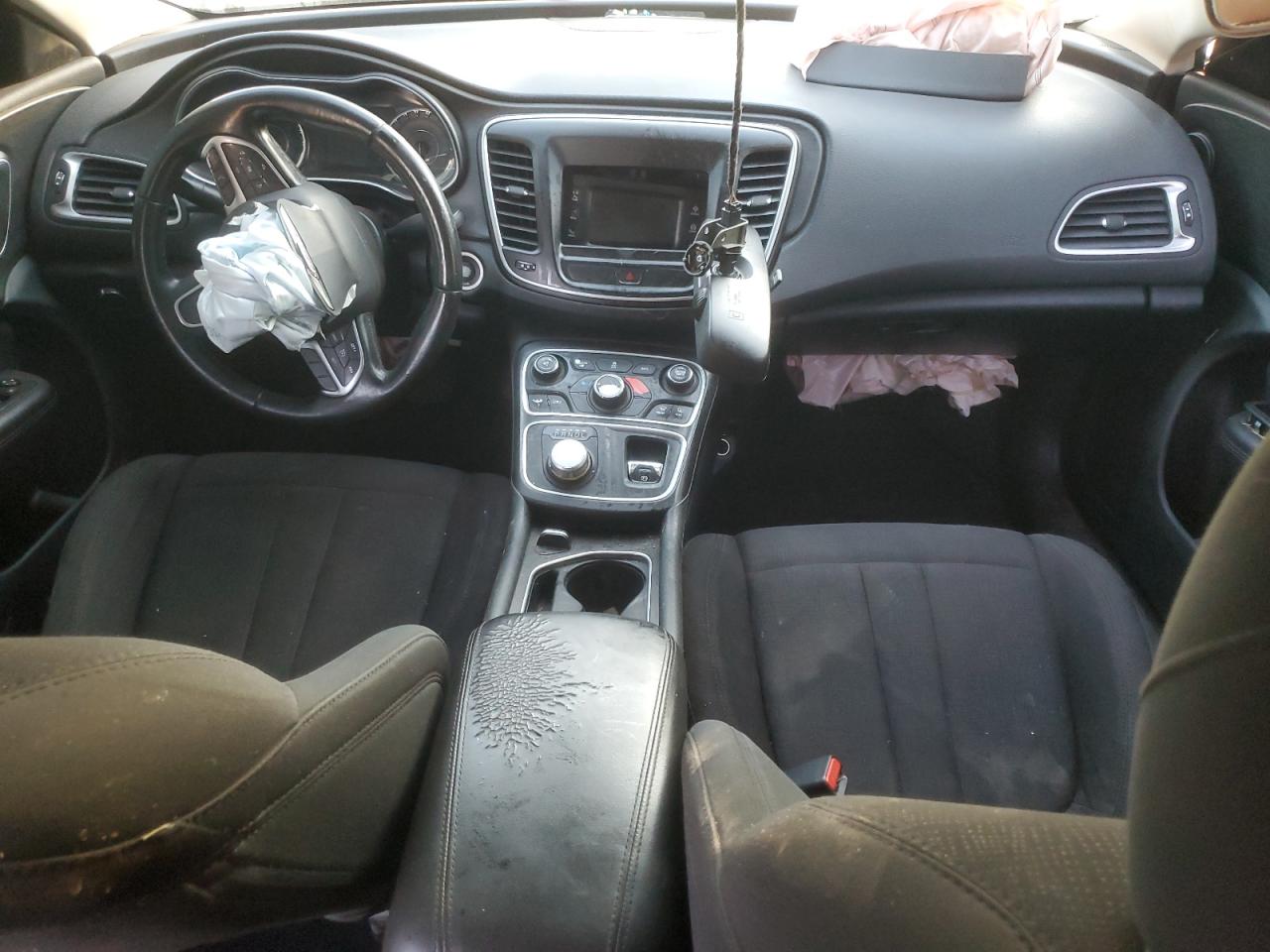 2016 Chrysler 200 Limited VIN: 1C3CCCAB2GN153292 Lot: 91820005