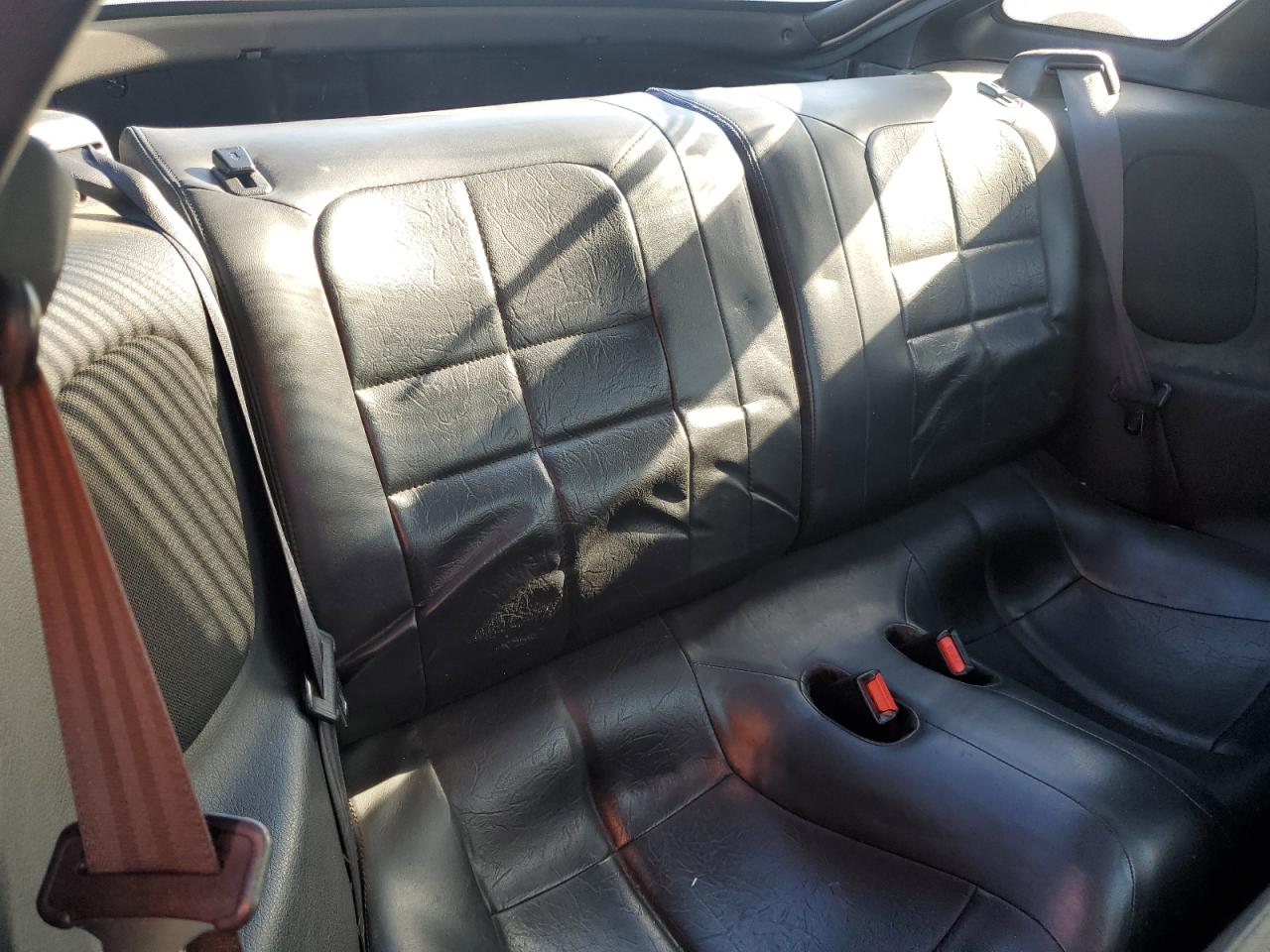 1998 Mitsubishi 3000 Gt VIN: JA3AM44H0WY003862 Lot: 92623145