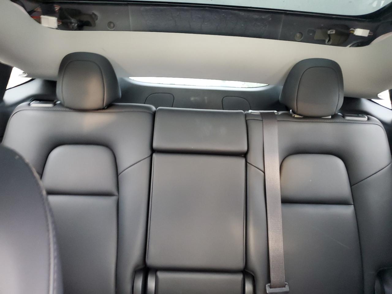 2024 Tesla Model Y VIN: 7SAYGDED0RF186481 Lot: 85571215