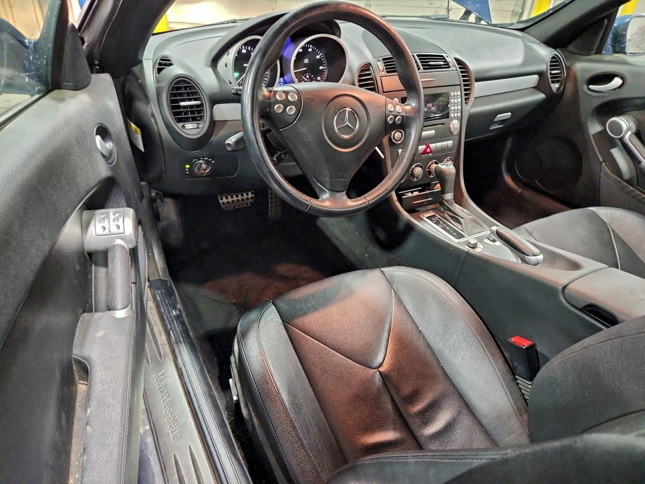 2006 Mercedes-Benz Slk 350 VIN: WDBWK56F56F118756 Lot: 93437425