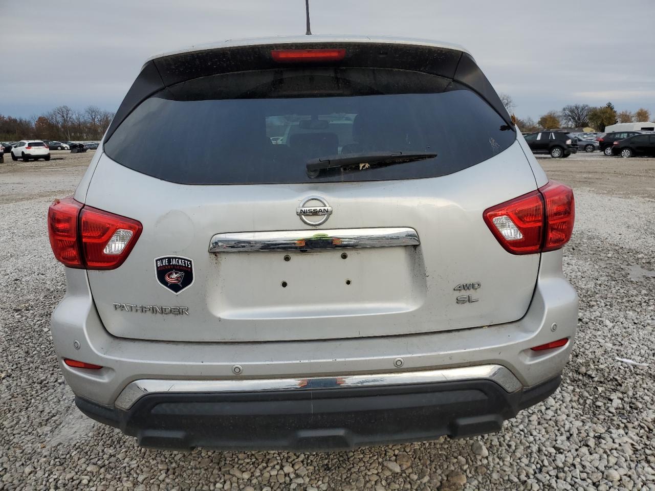 2018 Nissan Pathfinder S VIN: 5N1DR2MM4JC602198 Lot: 92068865