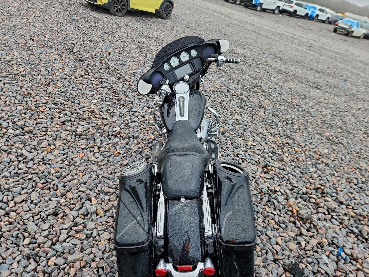 2017 Harley-Davidson Flhx Street Glide VIN: 1HD1KBC16HB658340 Lot: 93683725