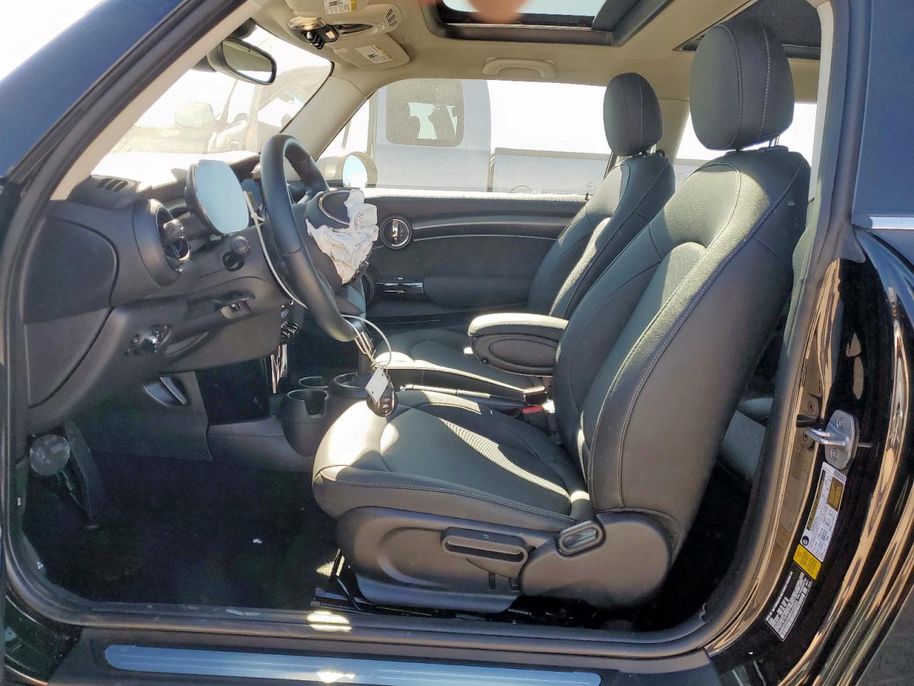 2024 Mini Cooper VIN: WMW33DH06R2V00890 Lot: 92253655