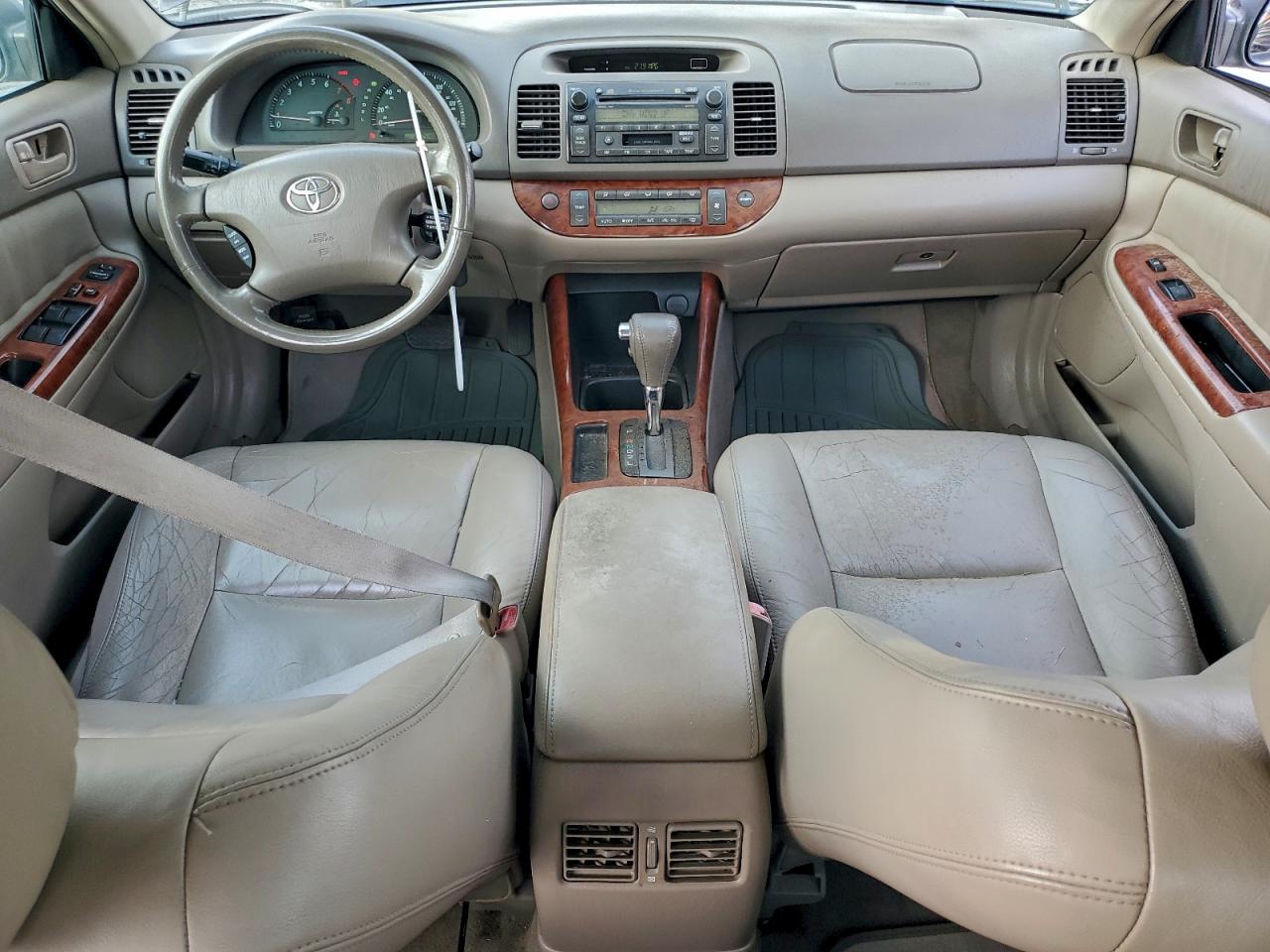 2004 Toyota Camry Le VIN: 4T1BE30K74U856404 Lot: 94689585