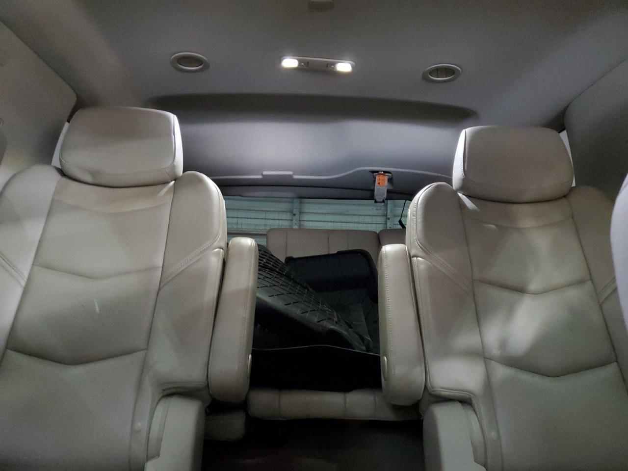 2015 Cadillac Escalade Luxury VIN: 1GYS4MKJ5FR535978 Lot: 92429325