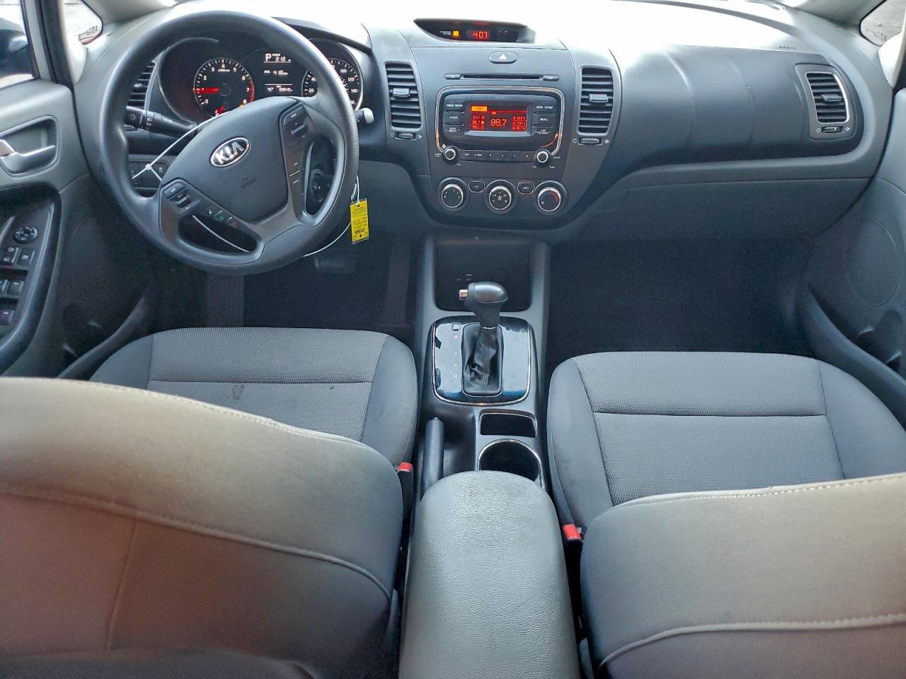 2017 Kia Forte Lx VIN: 3KPFK4A75HE028015 Lot: 93822005