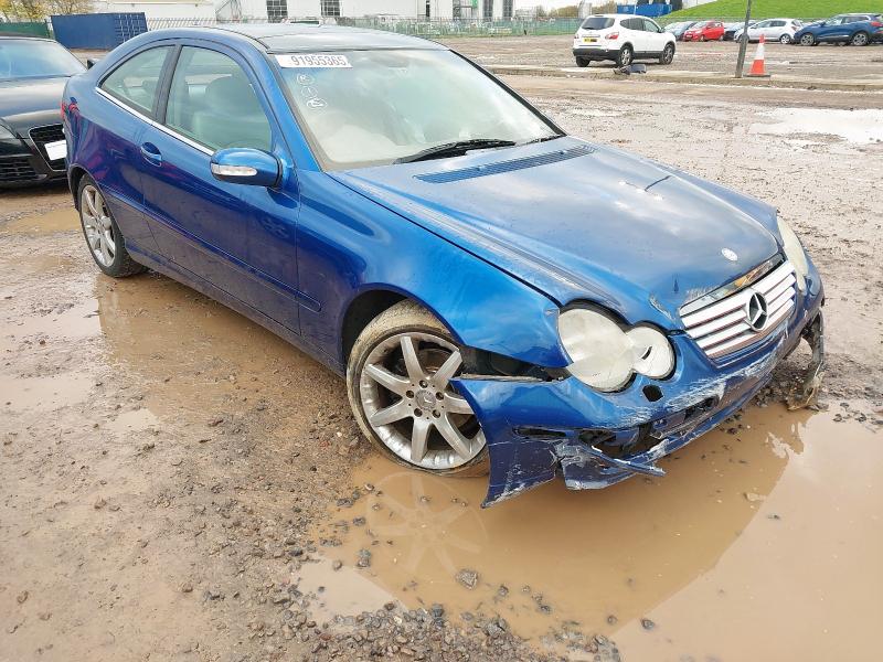 2003 MERCEDES-BENZ C CLASS C200K SE 3DR AUTO