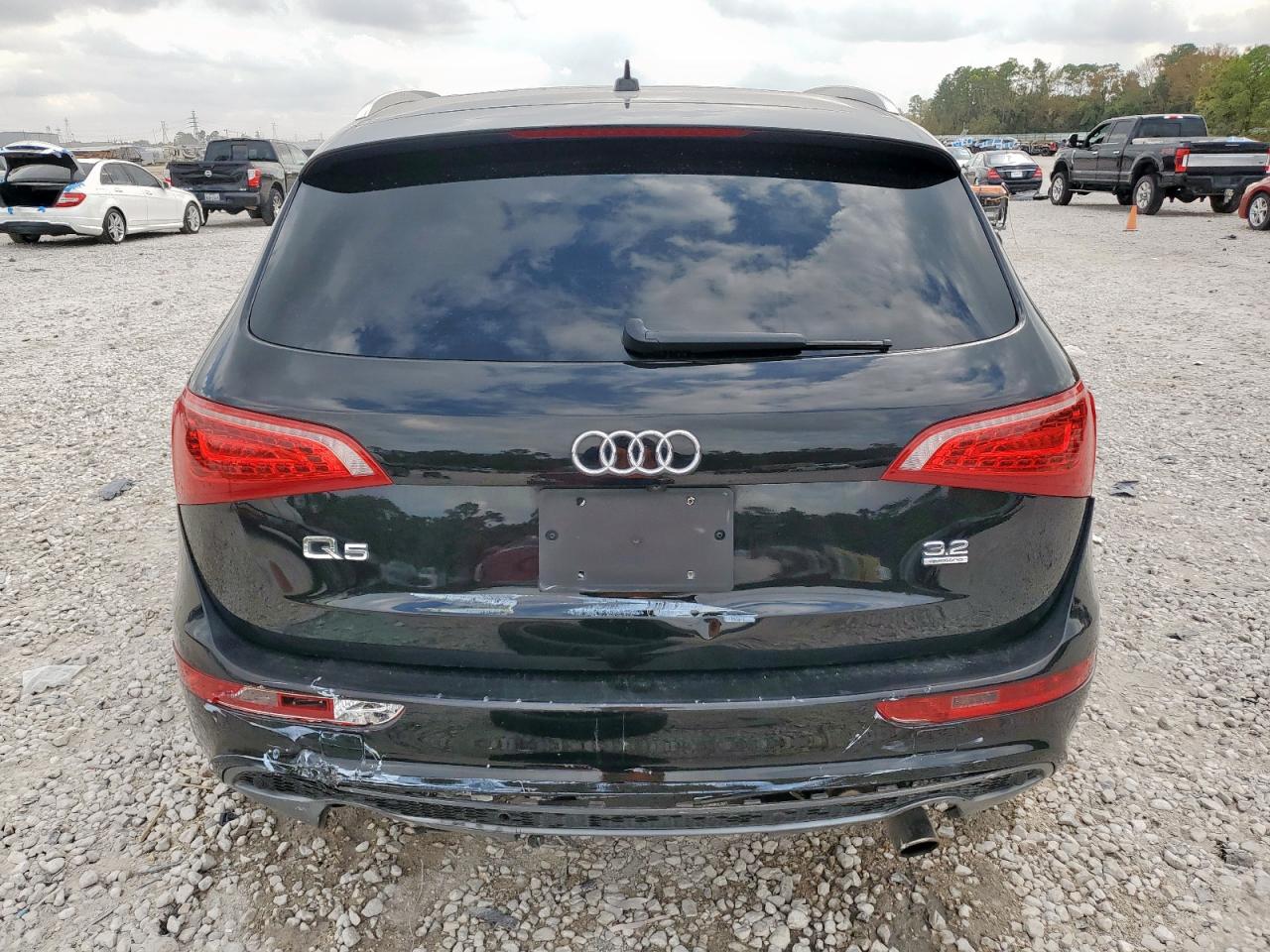 2011 Audi Q5 Premium Plus VIN: WA1DKBFP3BA106574 Lot: 93406345