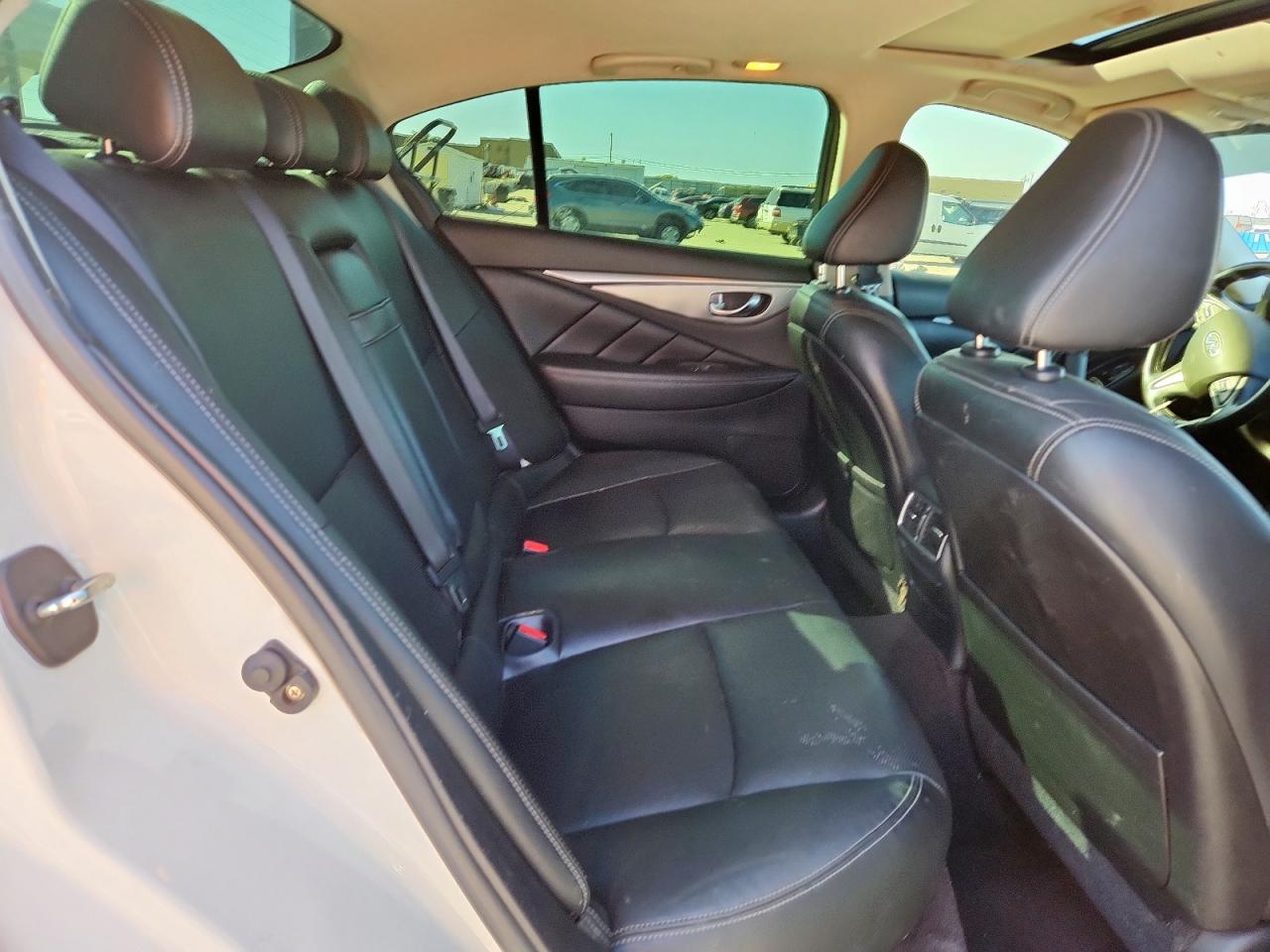 2014 Infiniti Q50 Base VIN: JN1BV7AP1EM673705 Lot: 92781345