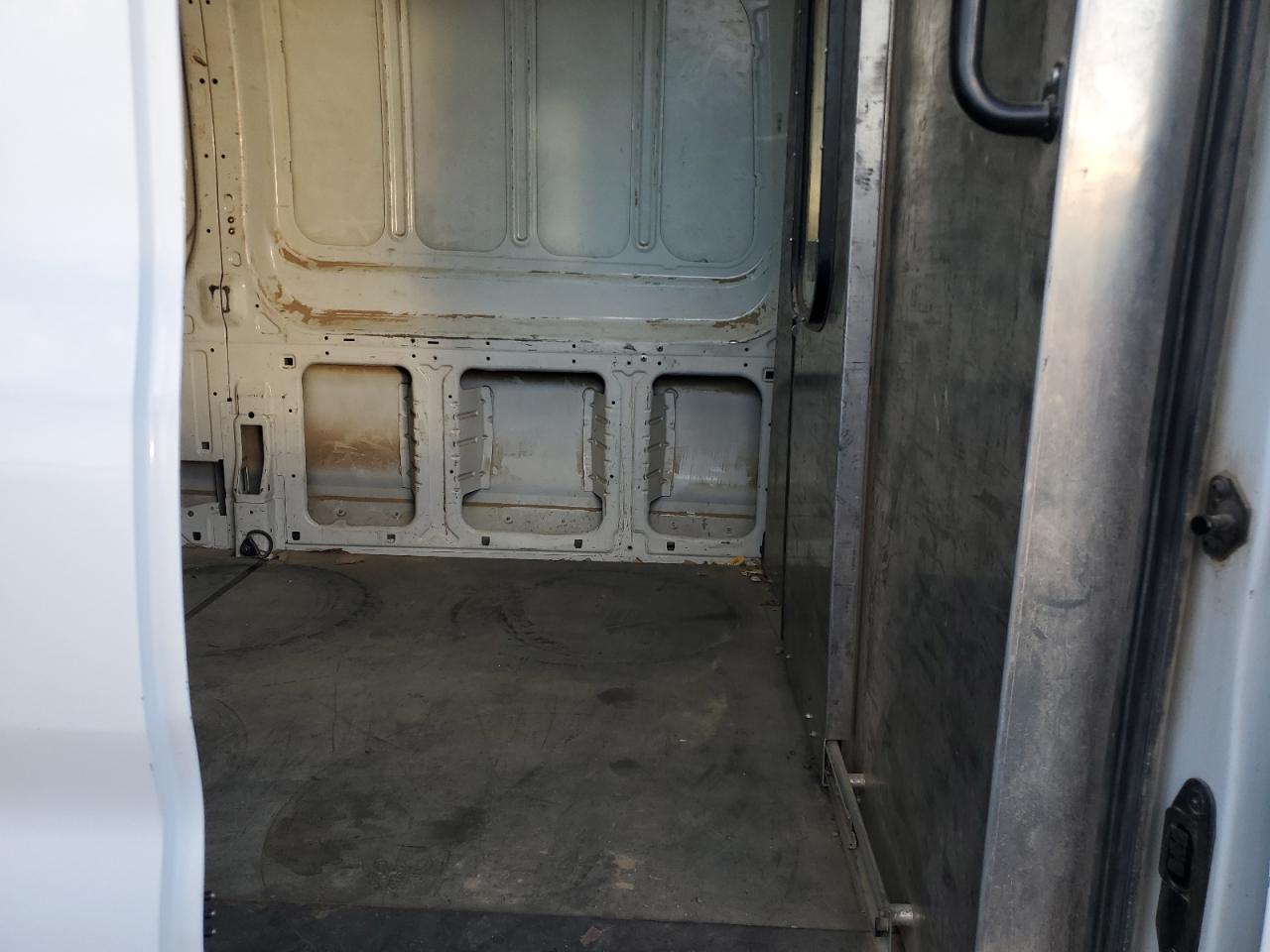 2020 Ford Transit 250 Delivery Van VIN: 1FTBR2CG3LKA40200 Lot: 91844675