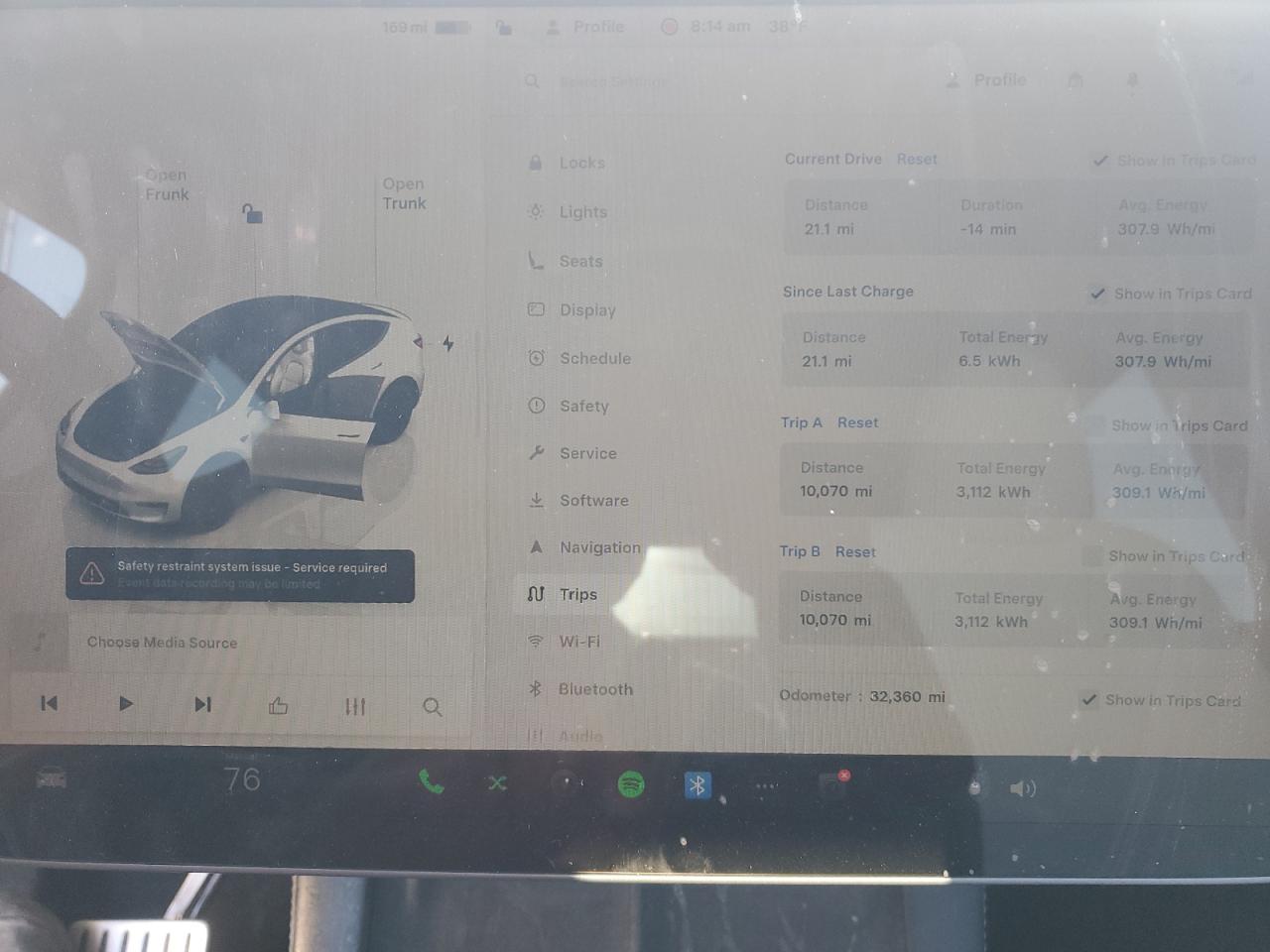 2022 Tesla Model Y VIN: 7SAYGDEF9NF530160 Lot: 90075955