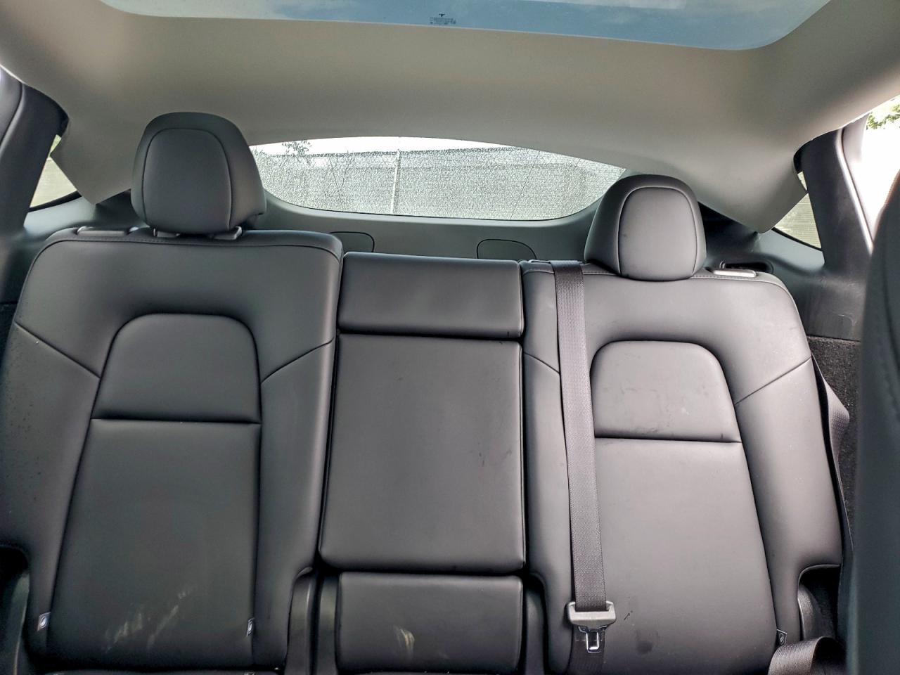 2025 Tesla Model Y VIN: 7SAYGDED8SF312589 Lot: 93557315