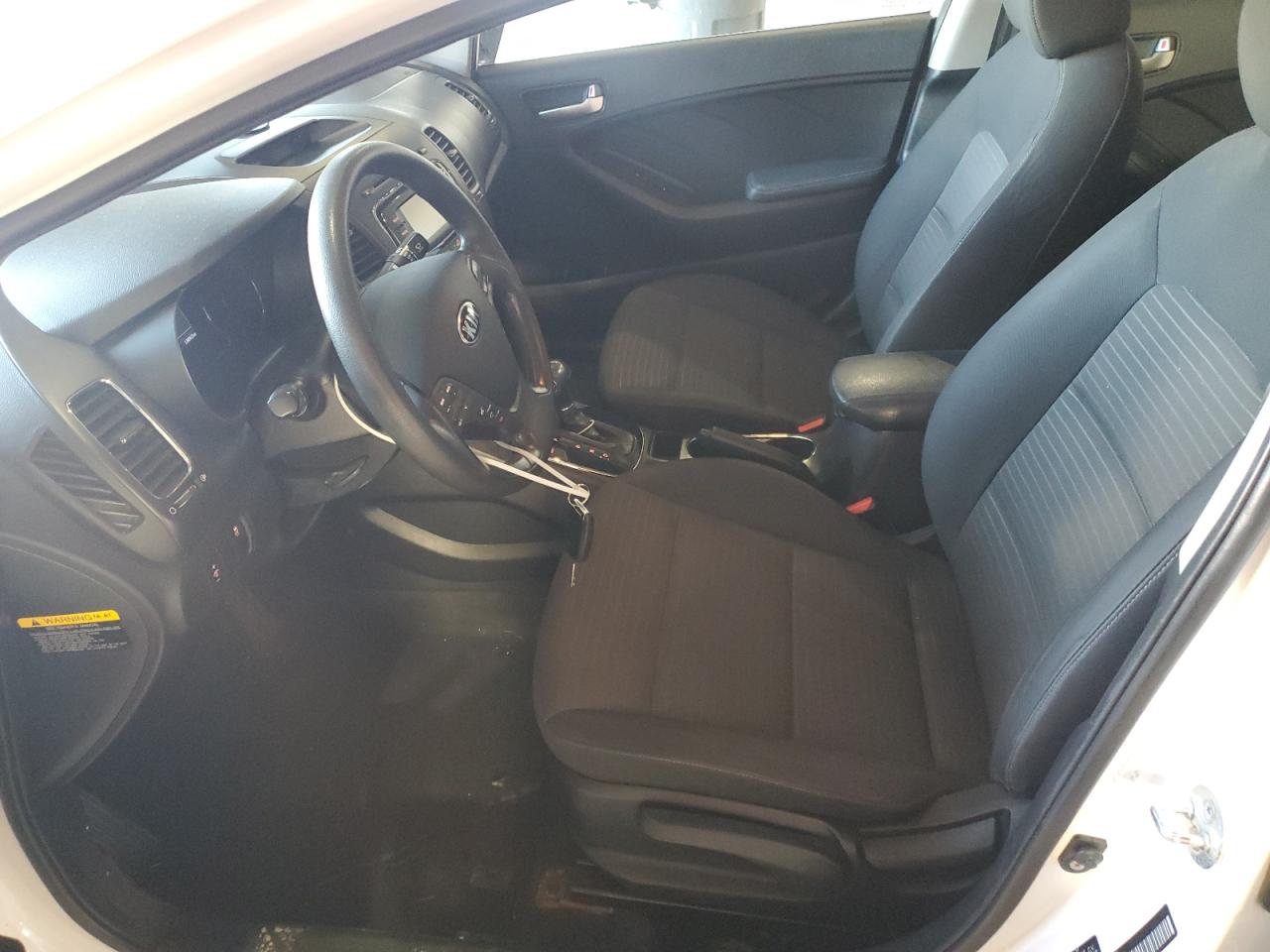 2017 Kia Forte Lx VIN: 3KPFL4A7XHE015502 Lot: 92162205