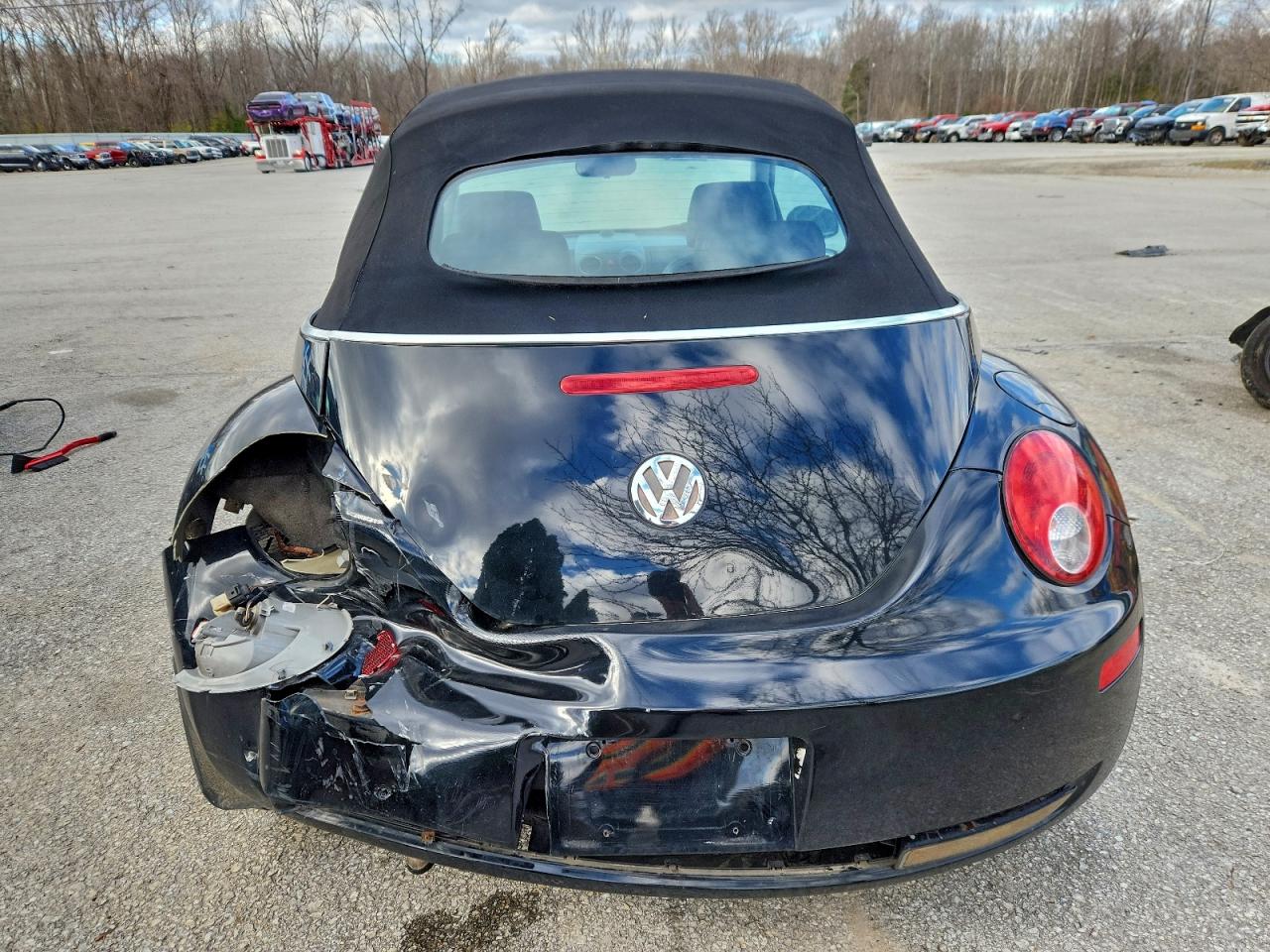 2007 Volkswagen New Beetle Convertible Option Package 1 VIN: 3VWRF31Y57M408848 Lot: 94483405