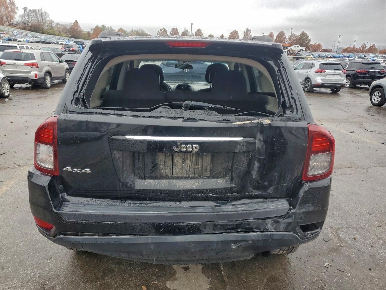 2014 Jeep Compass Sport VIN: 1C4NJDBB9ED880043 Lot: 93943695