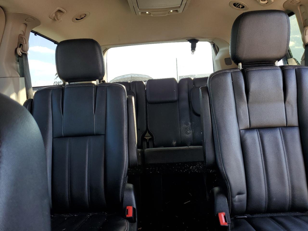 2016 Chrysler Town & Country Touring VIN: 2C4RC1BG2GR128741 Lot: 93736515