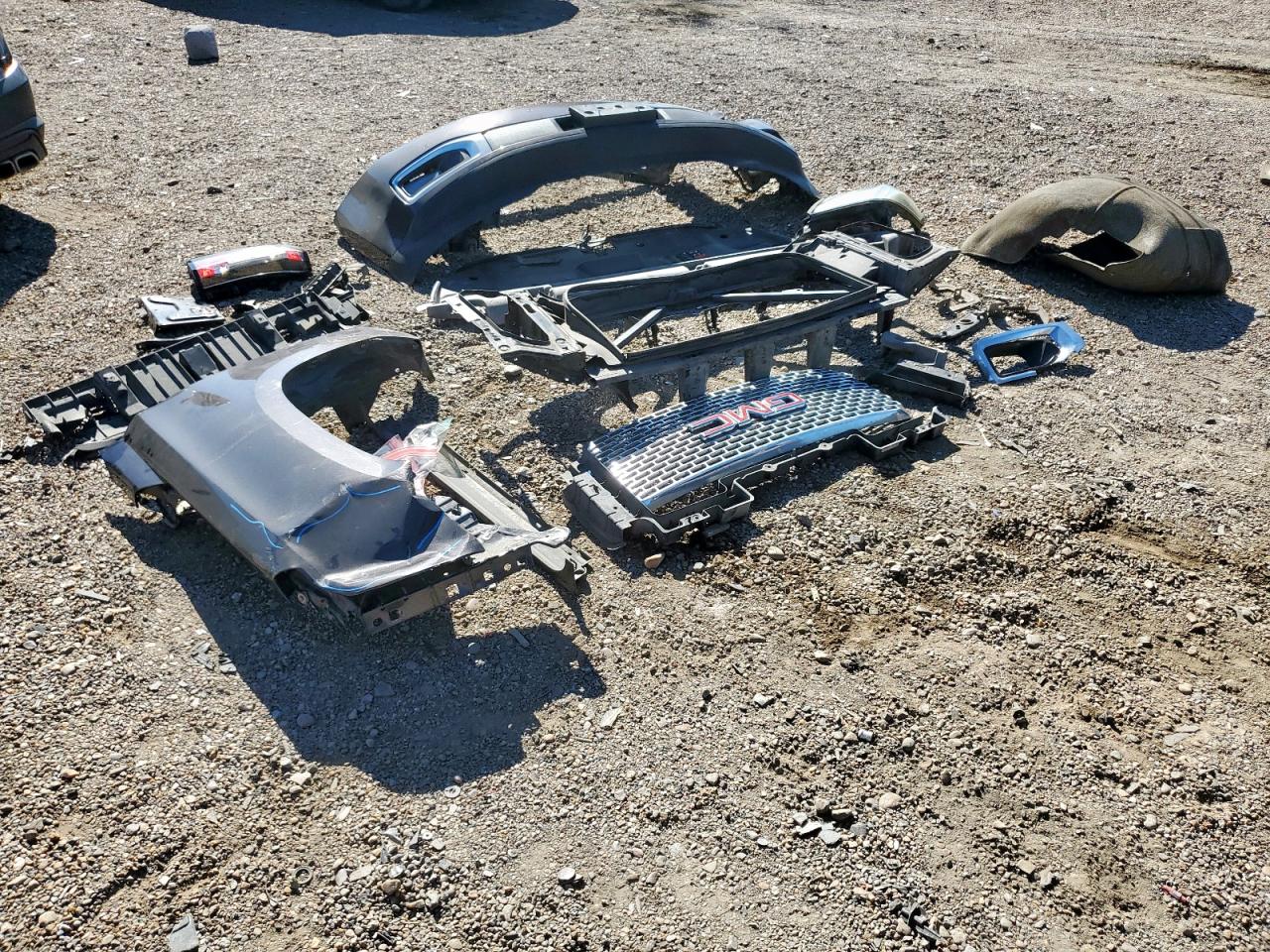 2015 GMC Yukon Denali VIN: 1GKS2CKJ6FR158135 Lot: 89894985