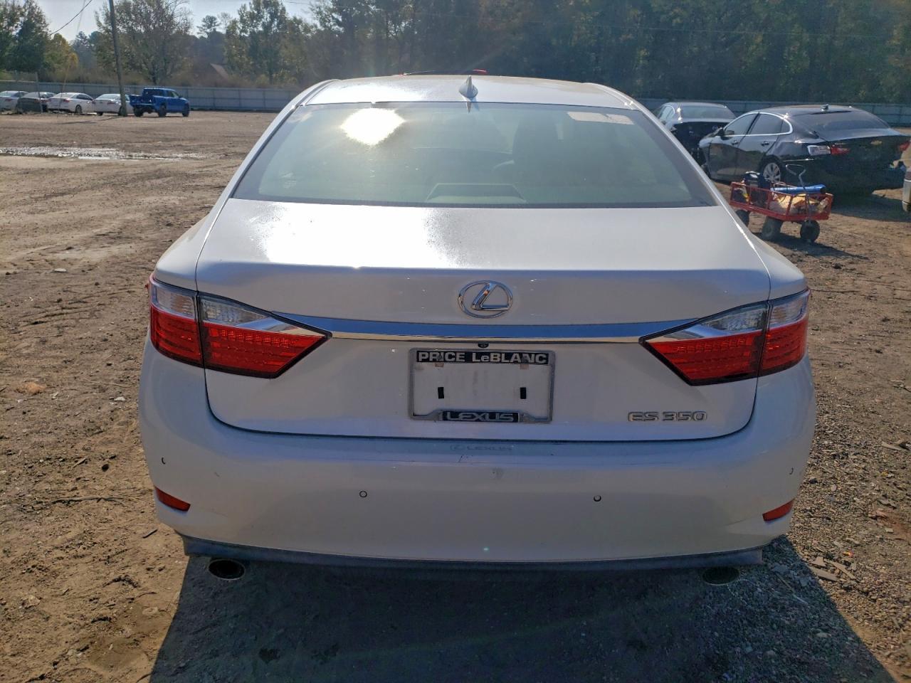 2015 Lexus Es 350 VIN: JTHBK1GG8F2203225 Lot: 93041085