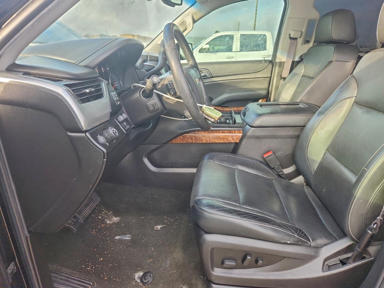 2017 Chevrolet Tahoe C1500 Premier VIN: 1GNSCCKC1HR196053 Lot: 93873965