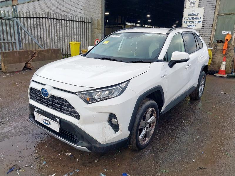 2021 TOYOTA RAV4 2.5 VVT-I HYBRID DESIGN 5DR CVT for sale at Copart PETERLEE